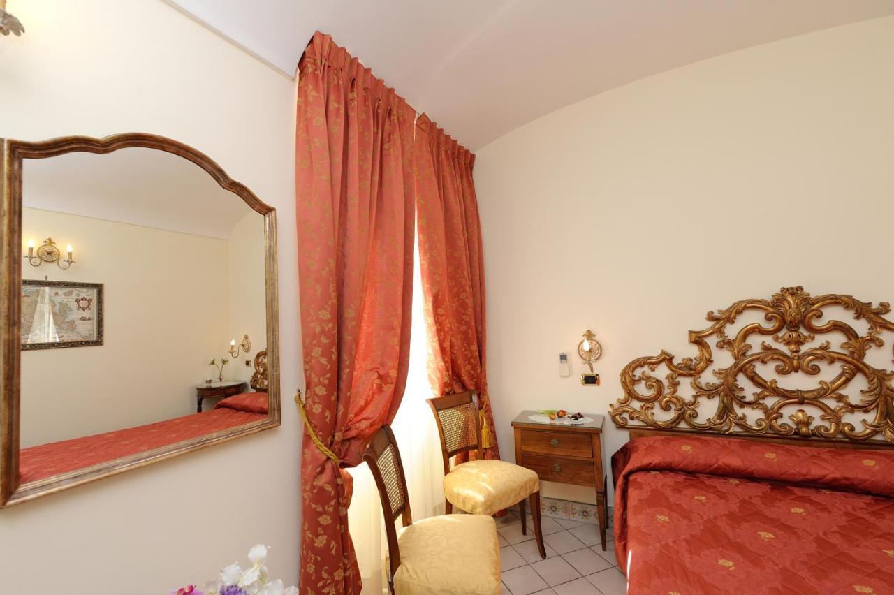 Amalfi Old Square Room & Apartments Eksteriør bilde