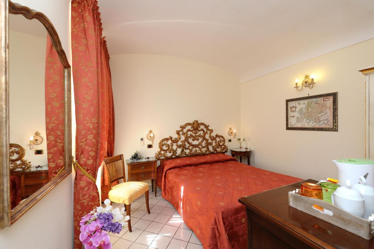 Amalfi Old Square Room & Apartments Eksteriør bilde