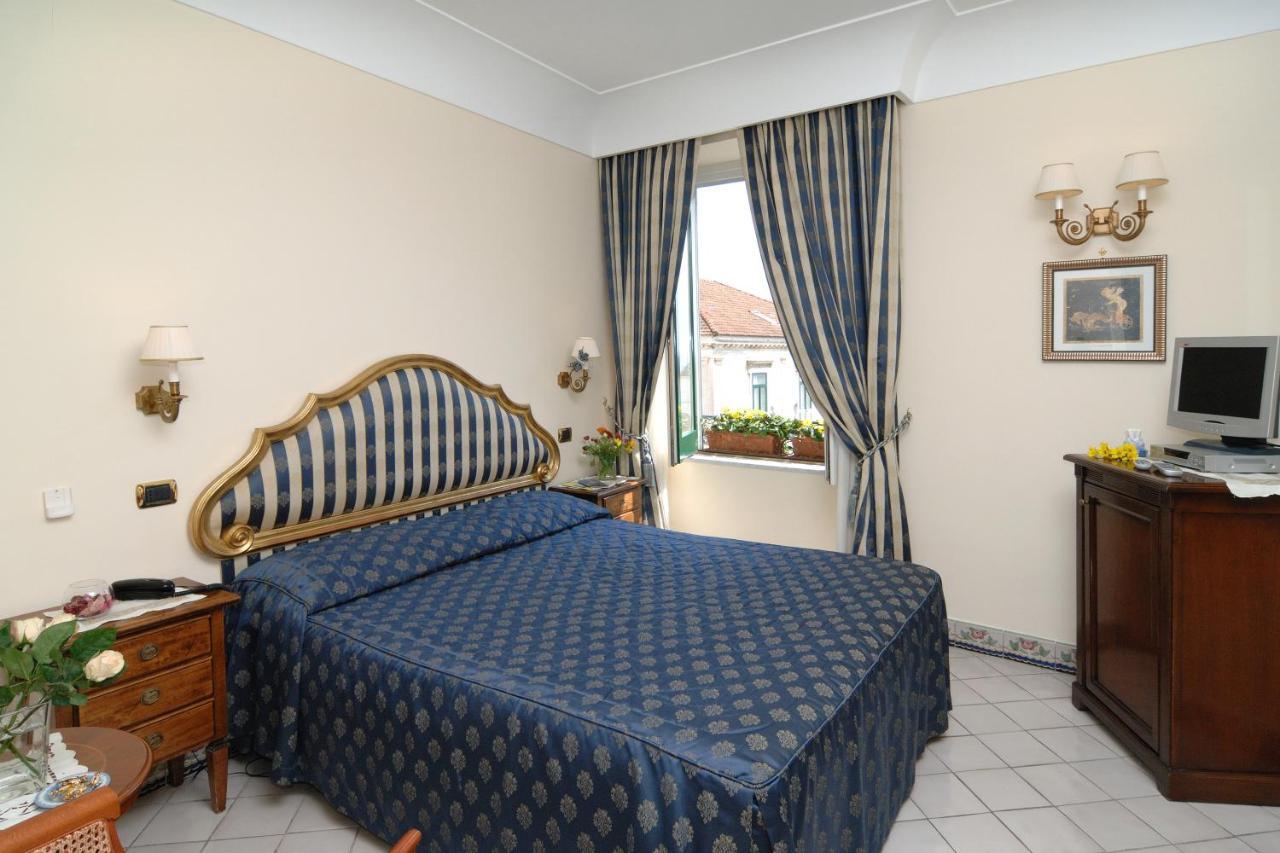 Amalfi Old Square Room & Apartments Eksteriør bilde