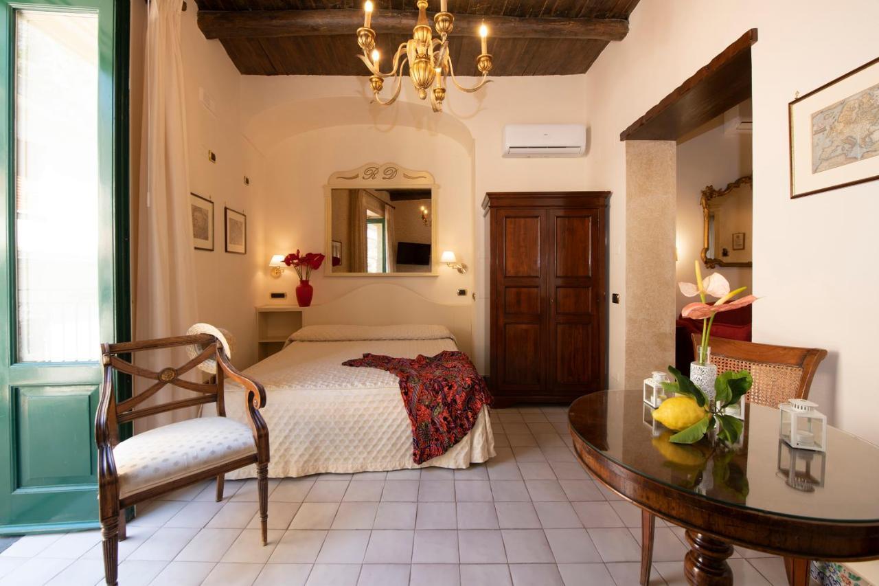 Amalfi Old Square Room & Apartments Eksteriør bilde