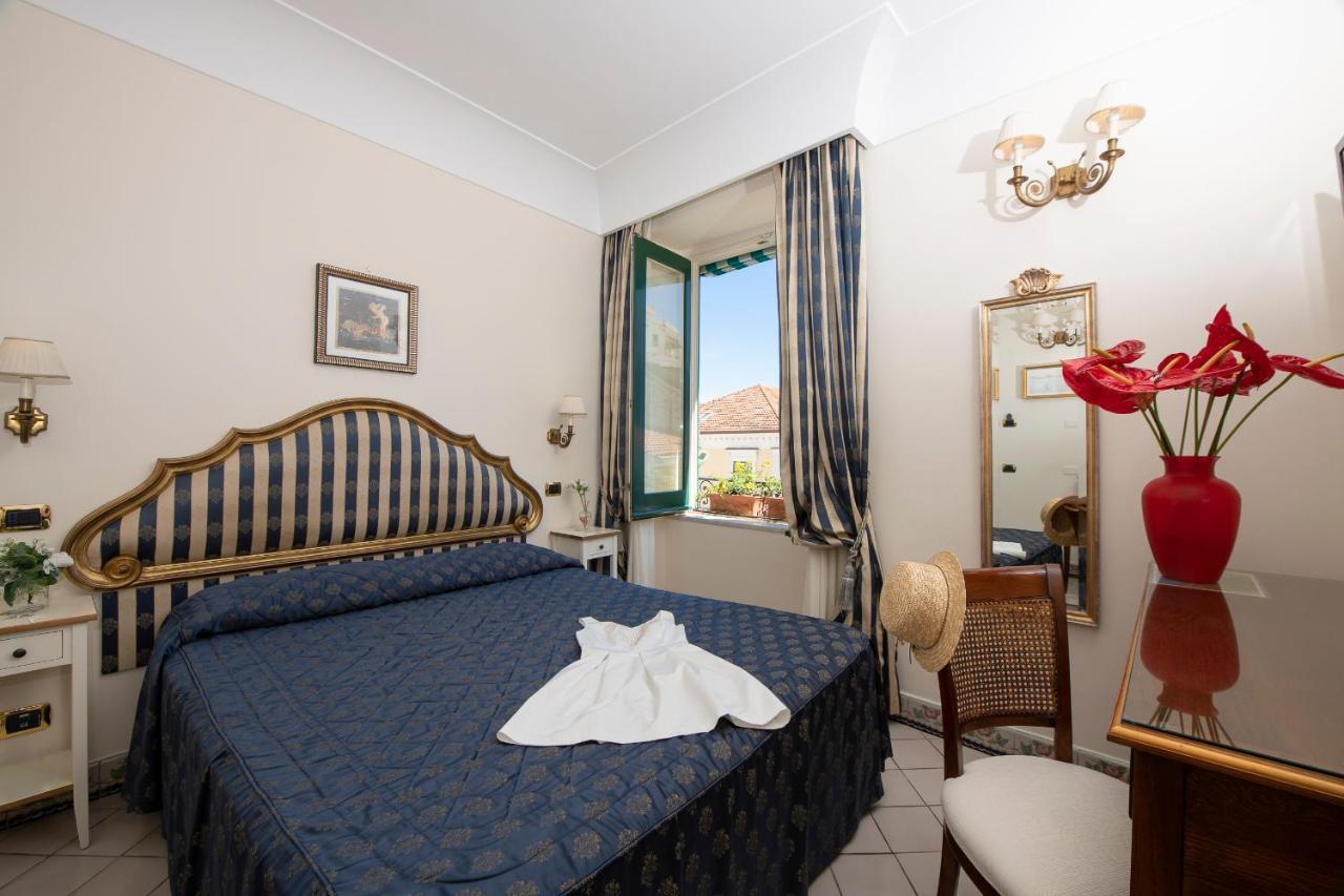 Amalfi Old Square Room & Apartments Eksteriør bilde